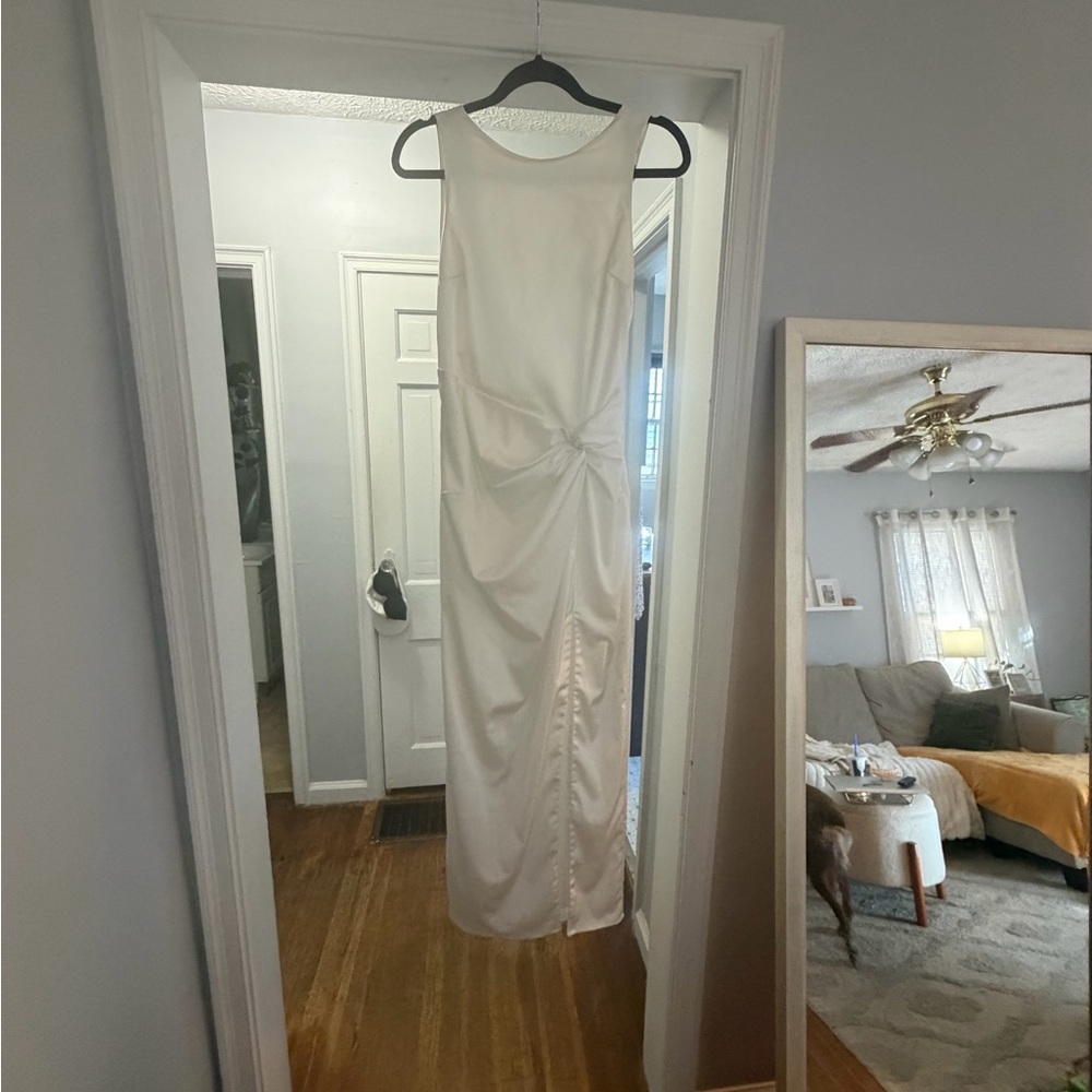 Abercrombie & Fitch White Backless Dress Like New NWOT